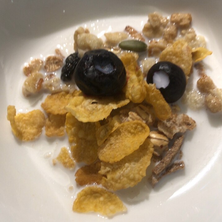 ホットミルクで コーンフレークグラノーラ レシピ 作り方 By Noa 1021 楽天レシピ ホットミルクで コーンフレークグラノーラ レシピ 作り方 By Noa 1021 楽天レシピ